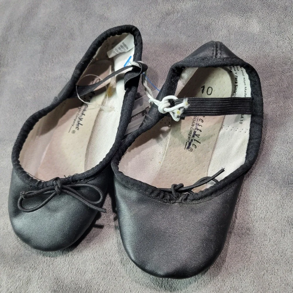 Freestyle Danskin Company Black Leather Ballet Dance Shoes Child Size 10